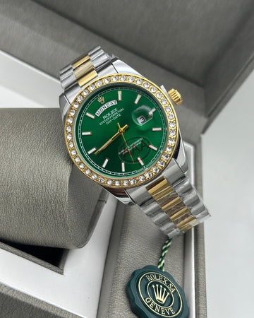 Branded Day-Date Watch (King Ko*Li Using it )
